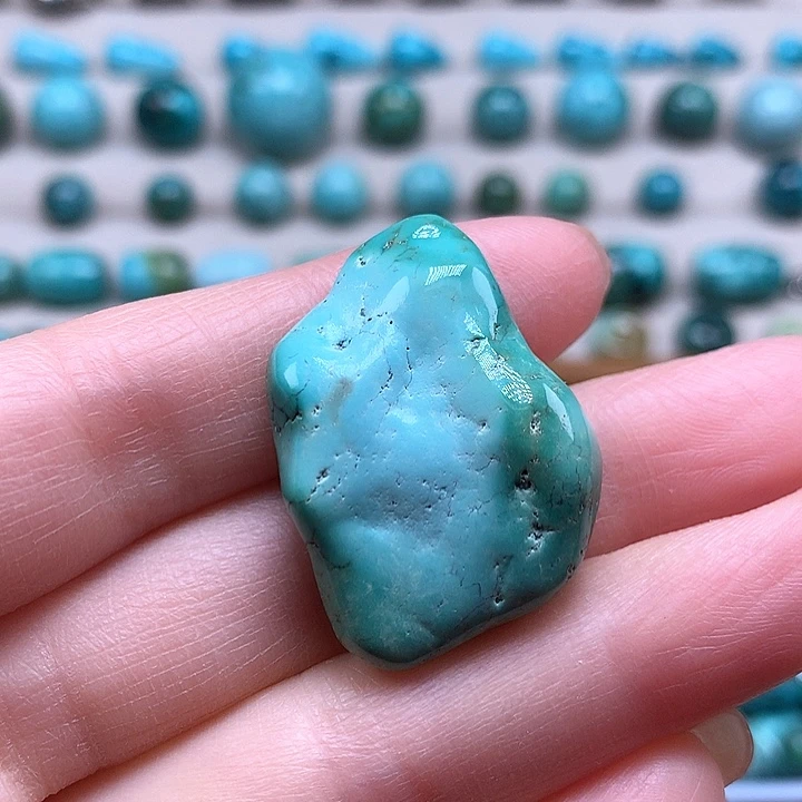 绿松石颈饰未镶嵌