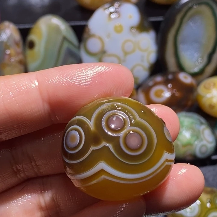 玛瑙/玉髓未镶嵌珠宝半成品73