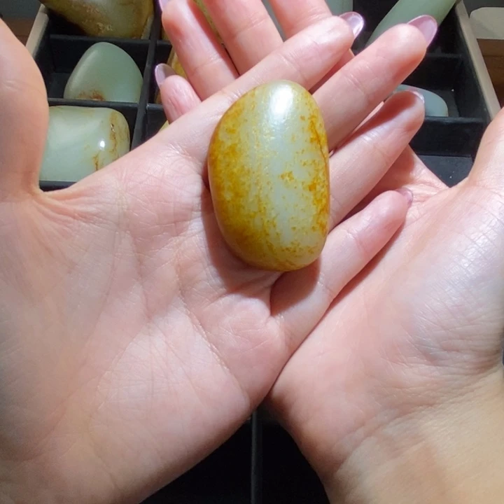 和田玉（糖玉）未镶嵌颈饰哈*