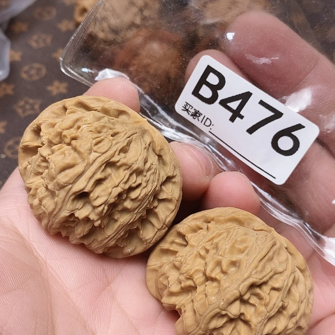 文玩核桃把件白狮子45尺 精修