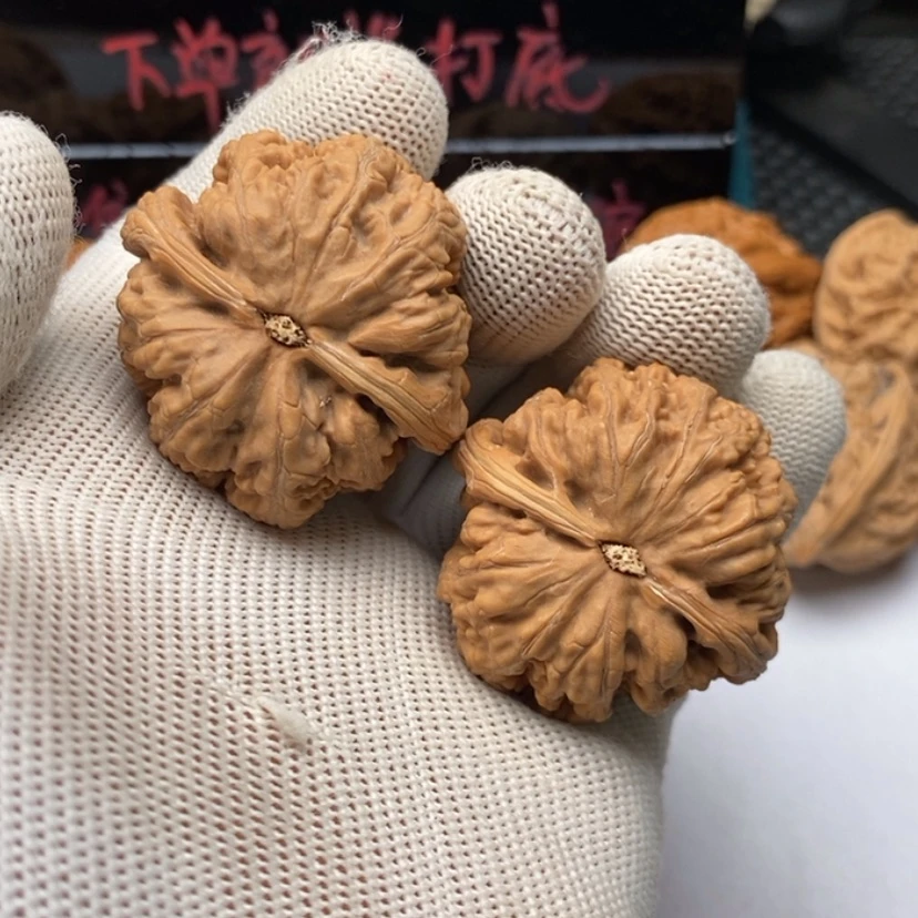 【闪购商品】文玩核桃把件117粗筋