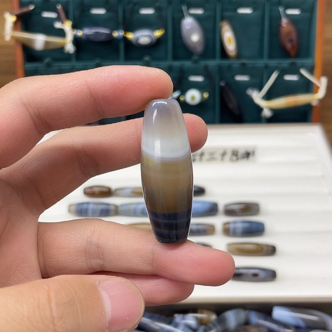 S***A玛瑙/玉髓合金颈饰