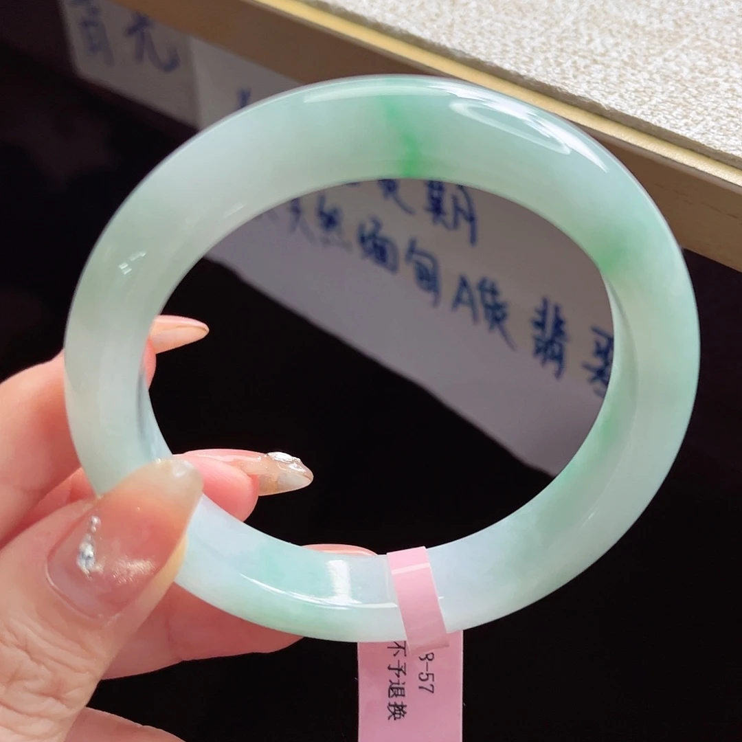 翡翠未镶嵌手镯手镯