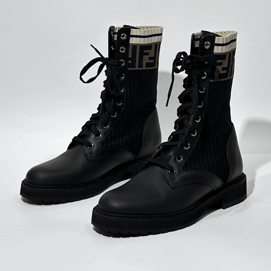 95新 FENDI/芬迪 36码 98新 黑棕字母靴/ML01422