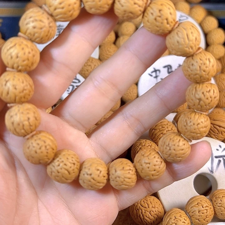 真***馋手串桃核金丹桃核手串