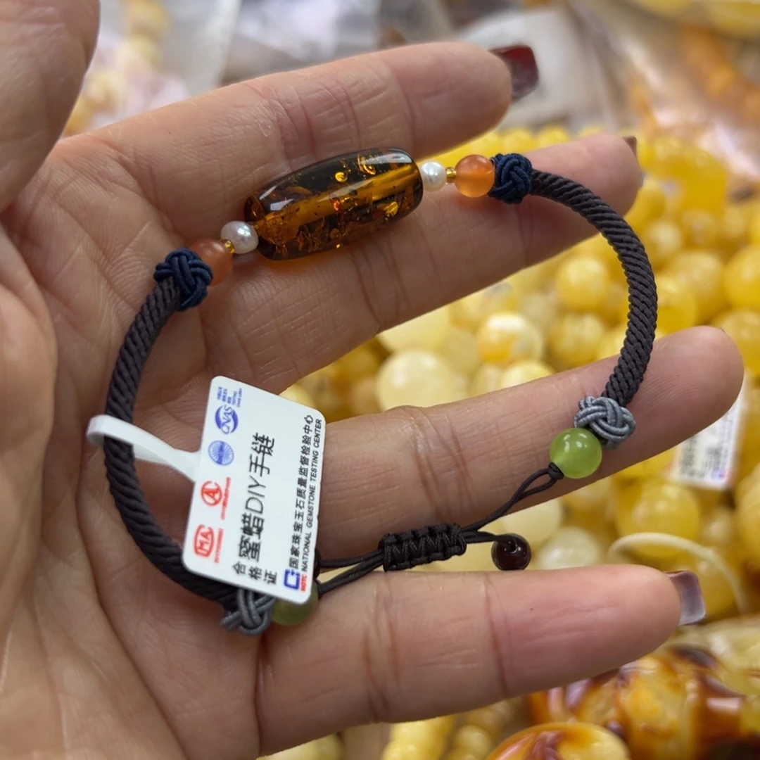 琥珀珠宝奇石未镶嵌