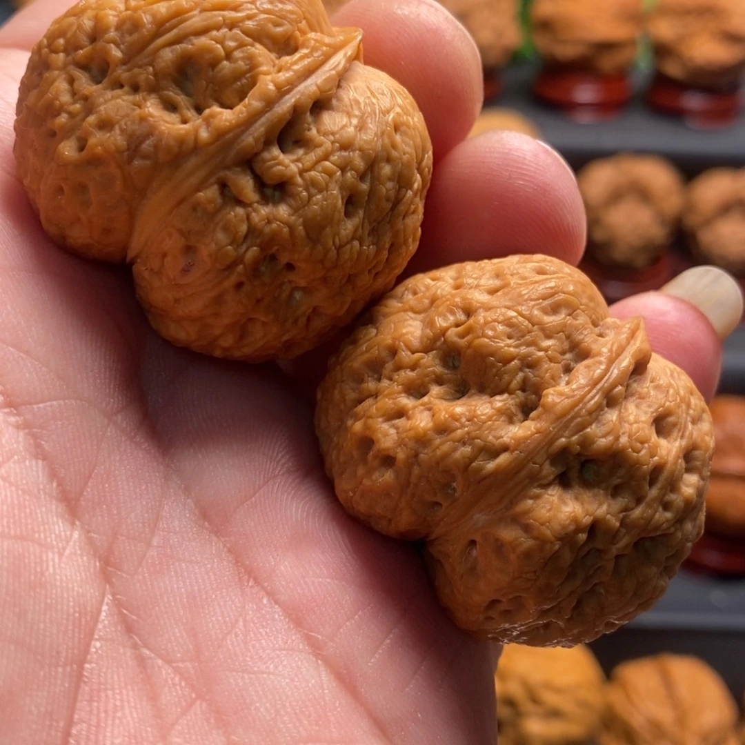 文玩核桃吊坠元宝蟾41尺