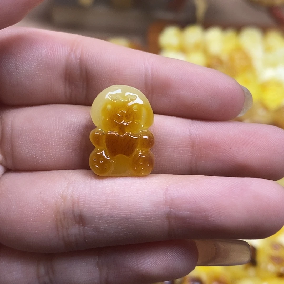 琥珀未镶嵌珠宝奇石