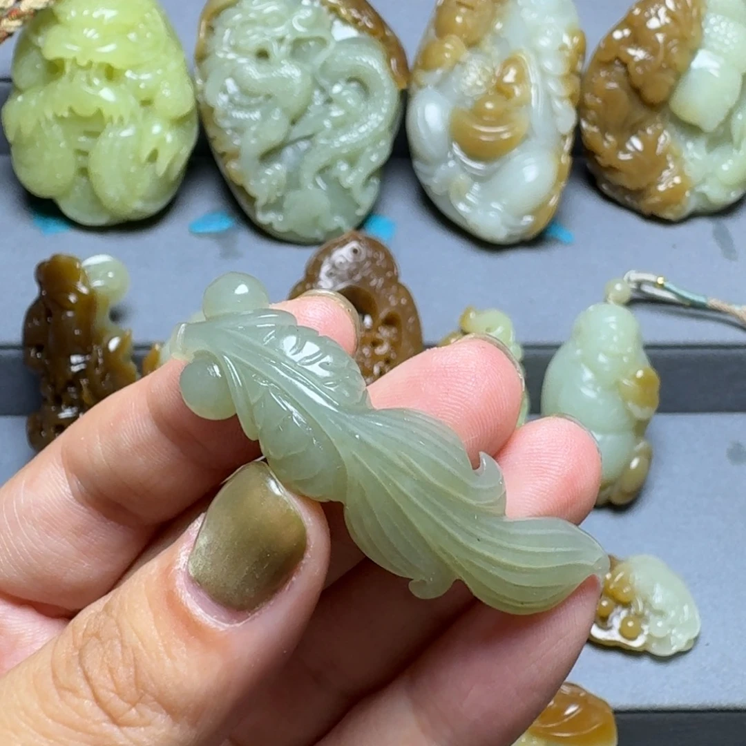 颈饰未镶嵌和田玉