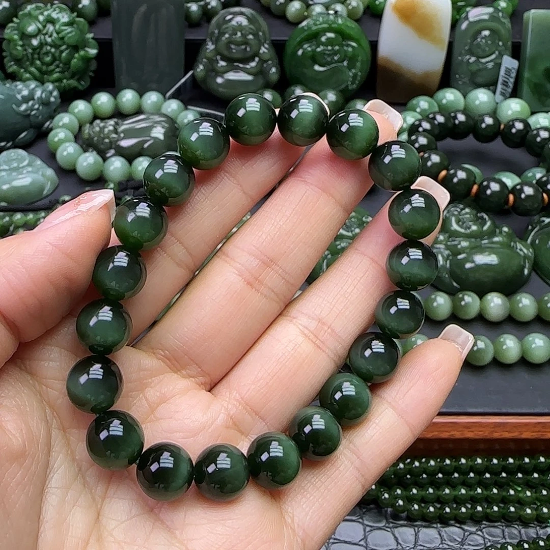 申***申和田玉未镶嵌珠宝奇石