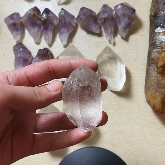 伊***索珠宝半成品未镶嵌水晶