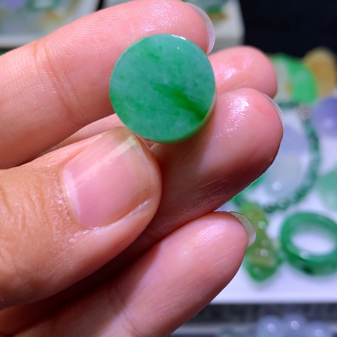 定制翡翠未镶嵌翡翠