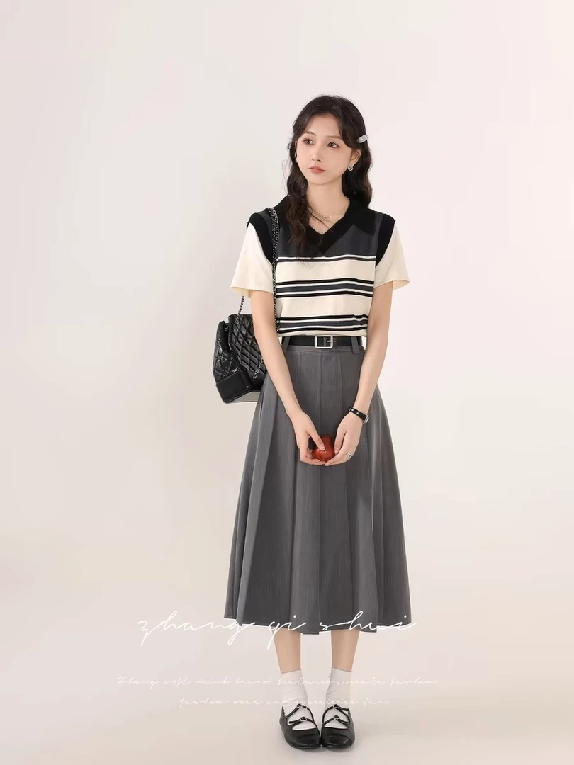 【浅浅专属】显瘦时髦套装假两件针织条纹polo领上衣半身裙套装 567