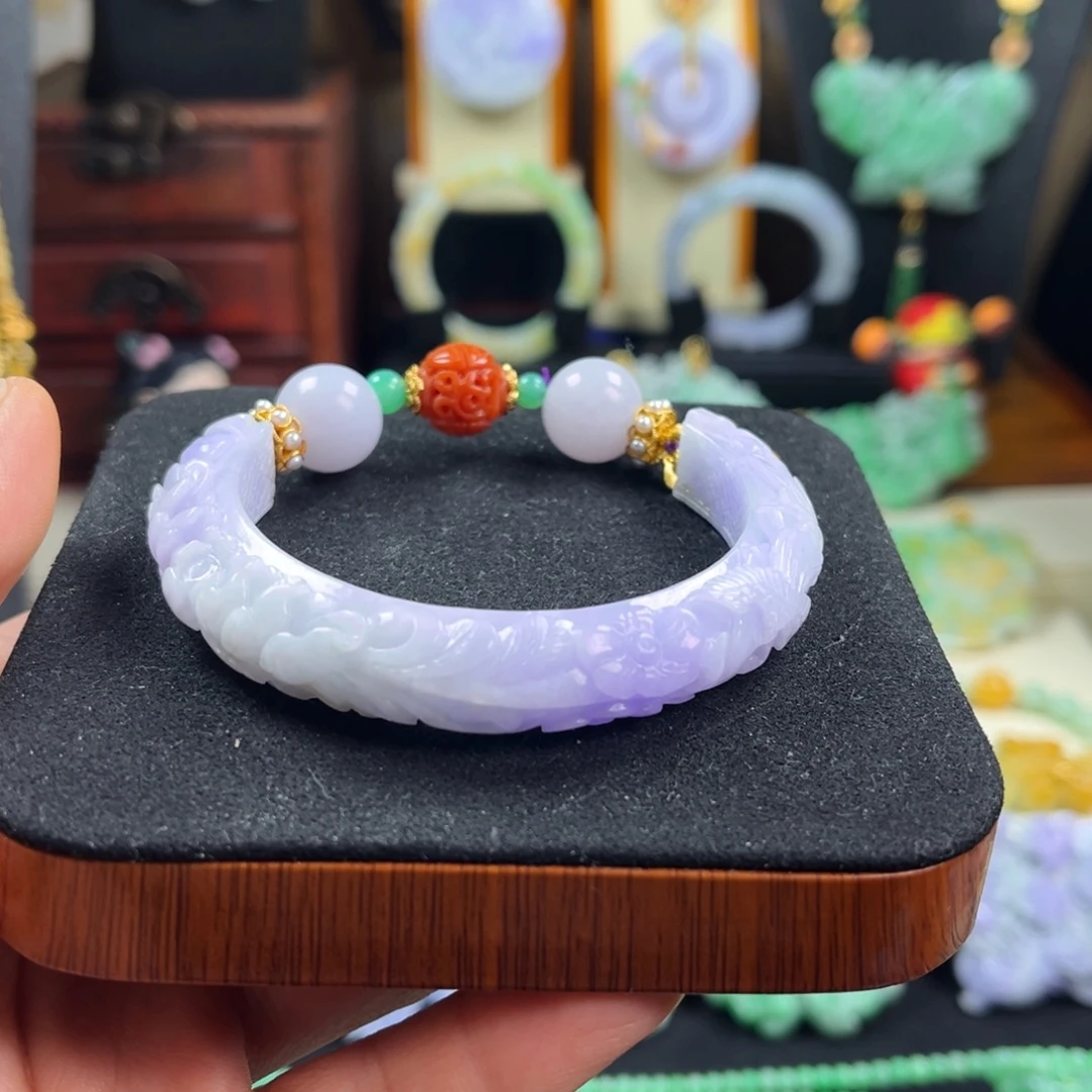 翡翠未镶嵌颈饰天然翡翠半镯