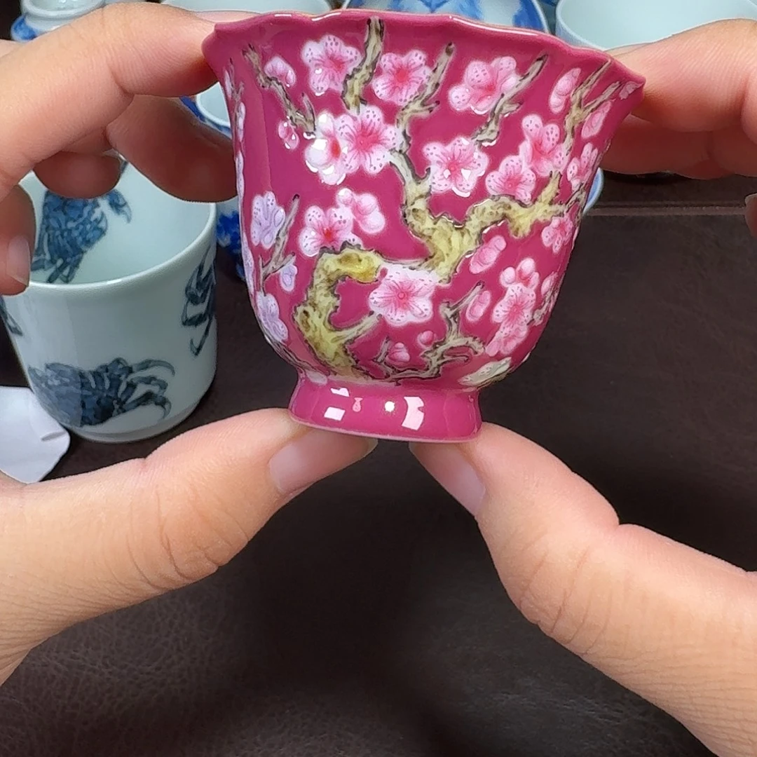 王***.现代景德镇陶瓷杯