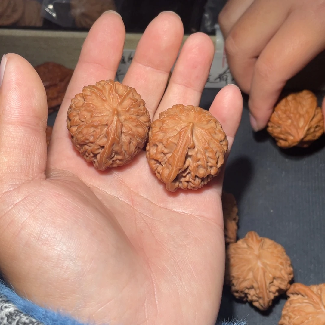 8***%文玩核桃把件一帆风顺核桃