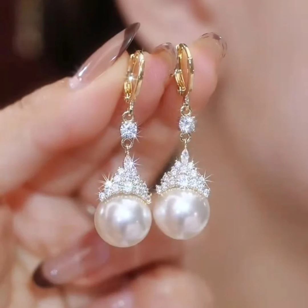 铜合金仿珍珠耳饰 法式轻奢精致皇冠耳环百搭W66复古耳扣百搭