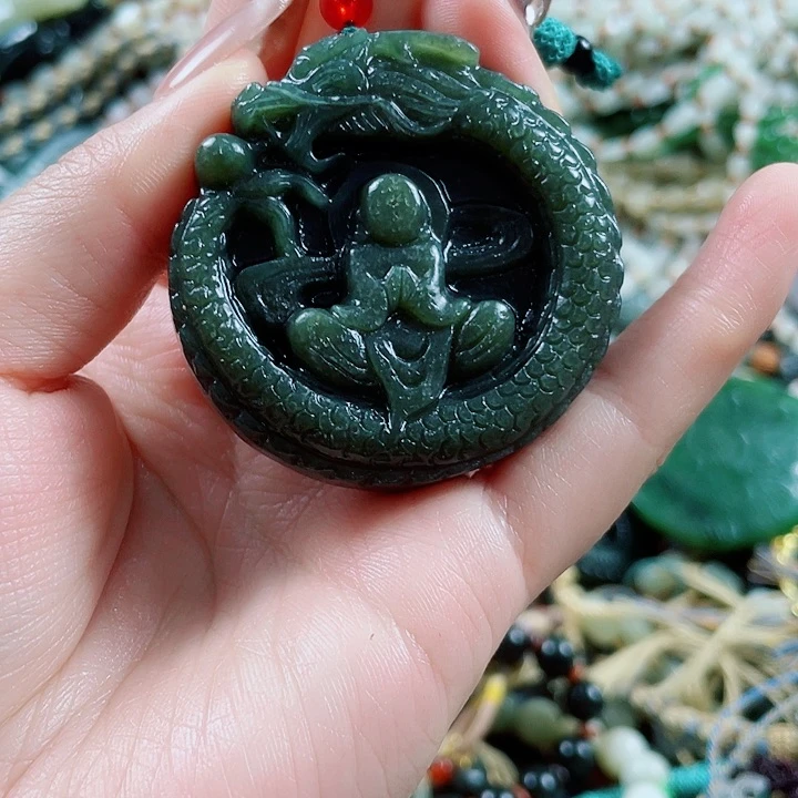 和田玉未镶嵌颈饰