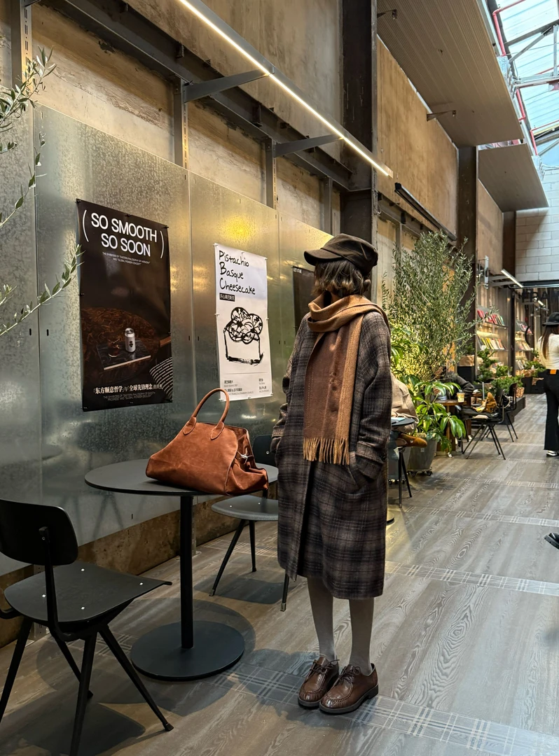 【ZHEN】25K01567 2025新款显瘦时尚百搭小众气质大衣设计师女款