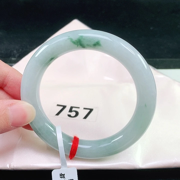 未镶嵌手镯（圆镯）翡翠757
