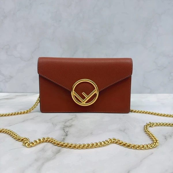 95新/芬迪/妃鱼/单肩包/市场价12800/250210LT0027