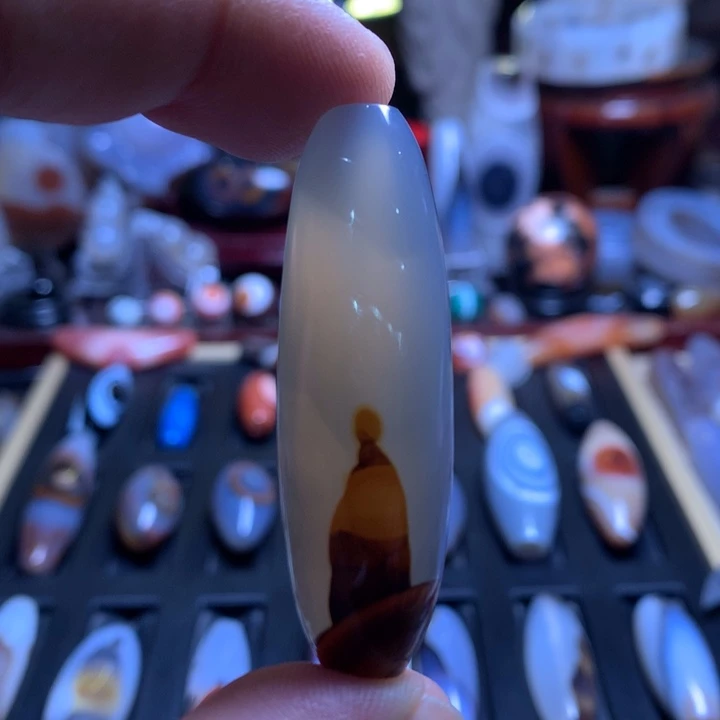 T***s玛瑙/玉髓未镶嵌颈饰