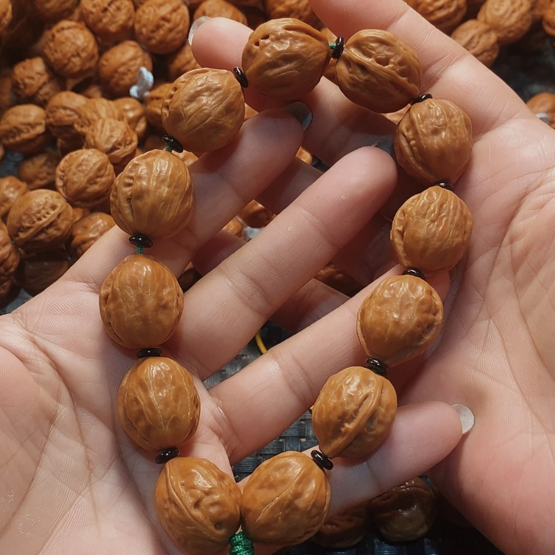 文玩核桃手串桃心