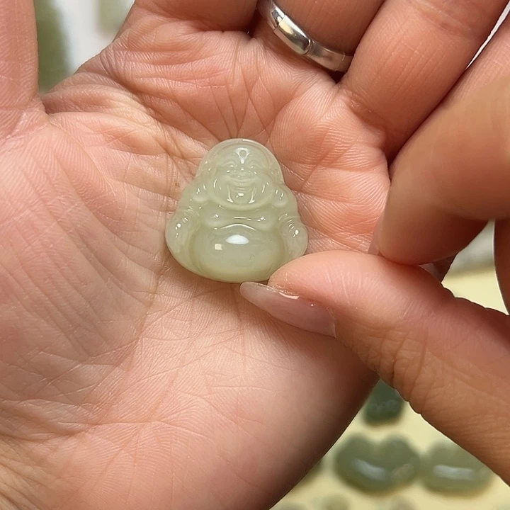 和田玉（糖玉）颈饰未镶嵌