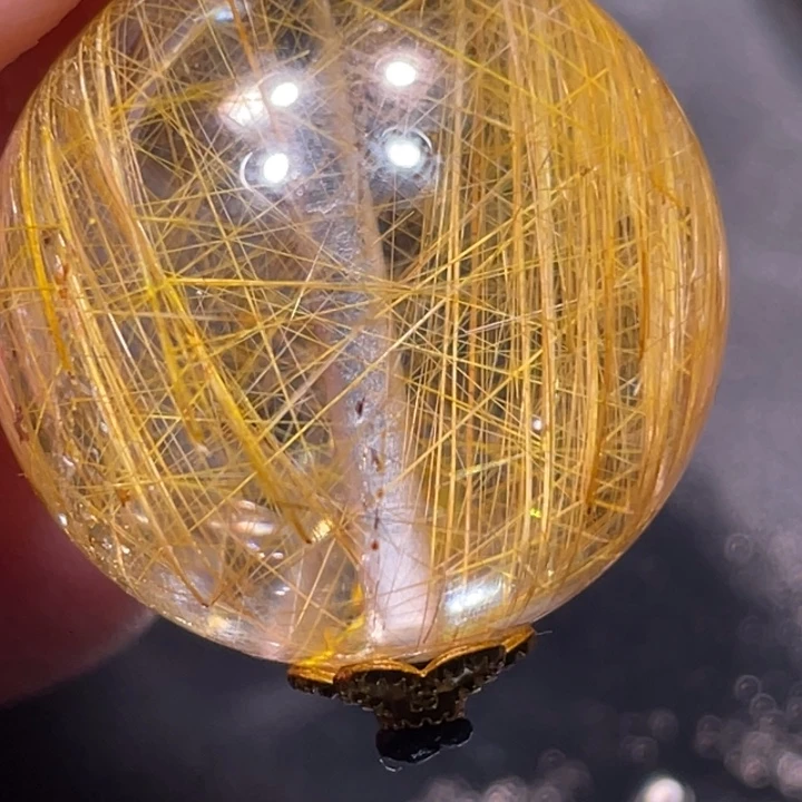 未镶嵌颈饰发晶勇**