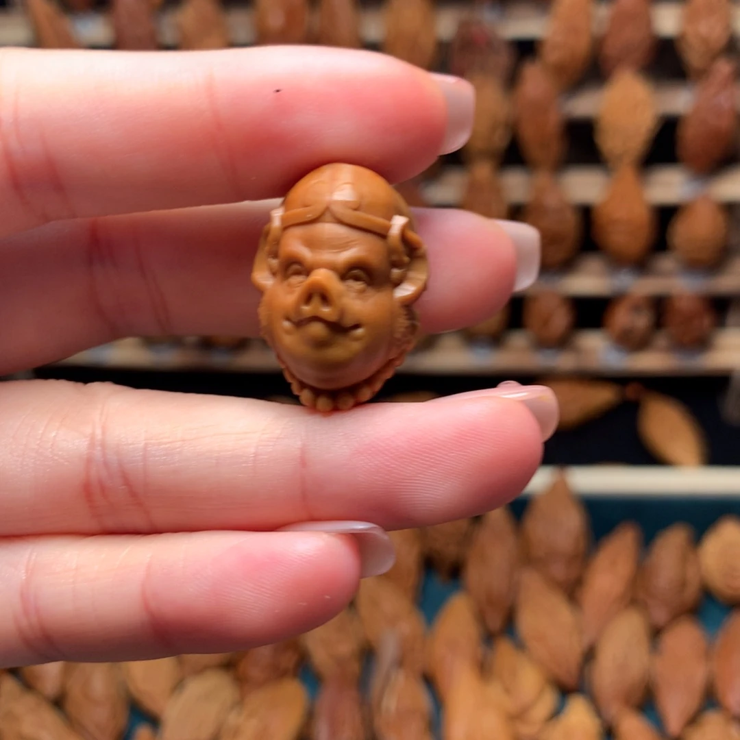 橄榄核把件天蓬元帅