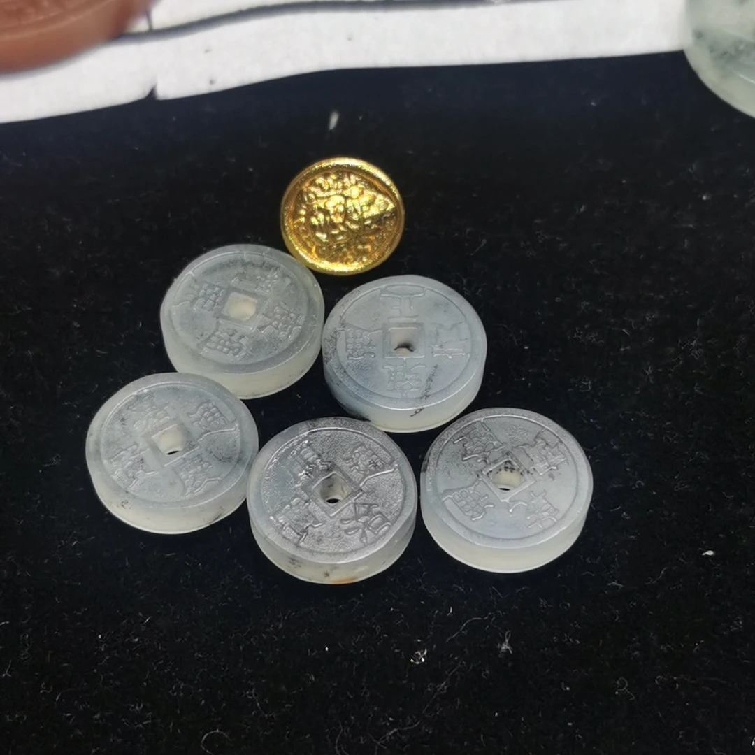 天然岫玉水墨五帝币80＋编绳10