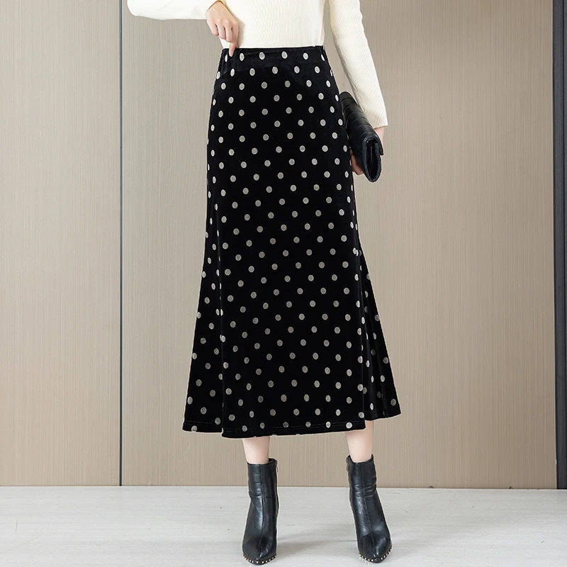 金丝绒波点中长款半身裙女2025年秋冬松紧高腰鱼尾裙遮胯包臀裙子