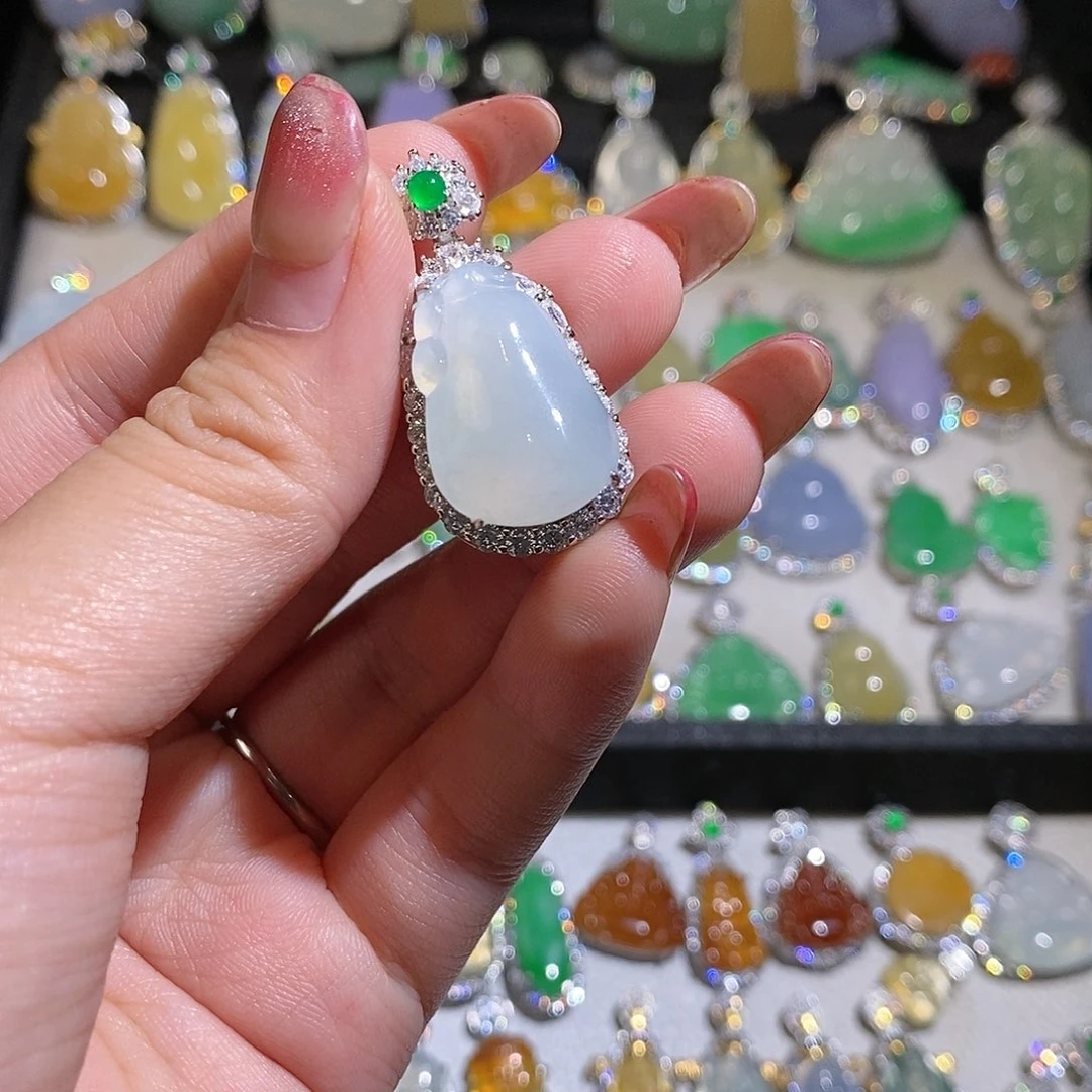 翡翠银S925镶嵌颈饰天然翡翠