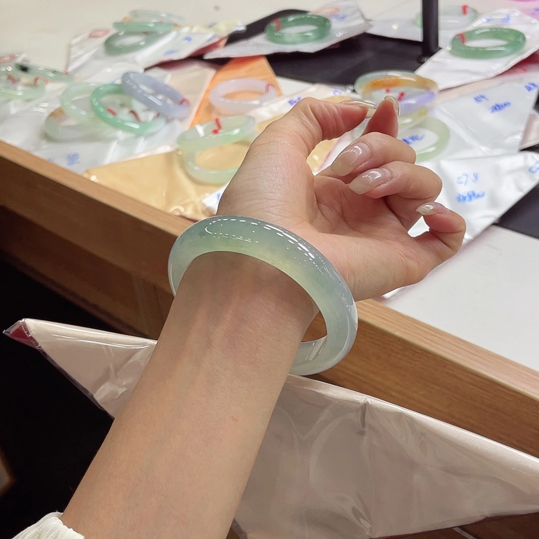 未镶嵌手镯翡翠92 号