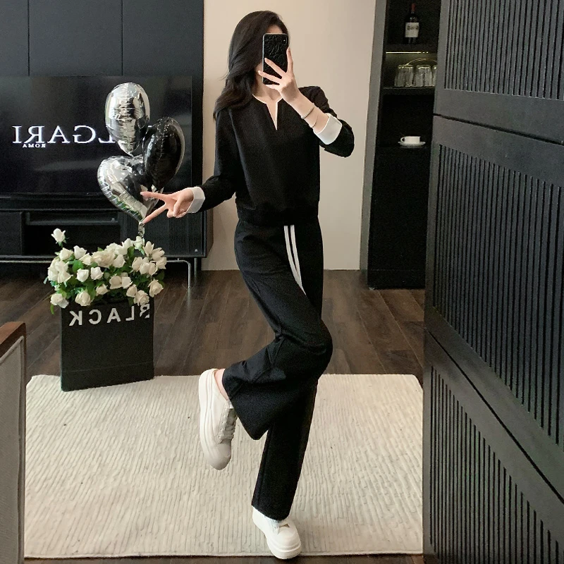 欧系时尚休闲简约套装女秋季新款拼接V领卫衣阔腿休闲长裤两件套