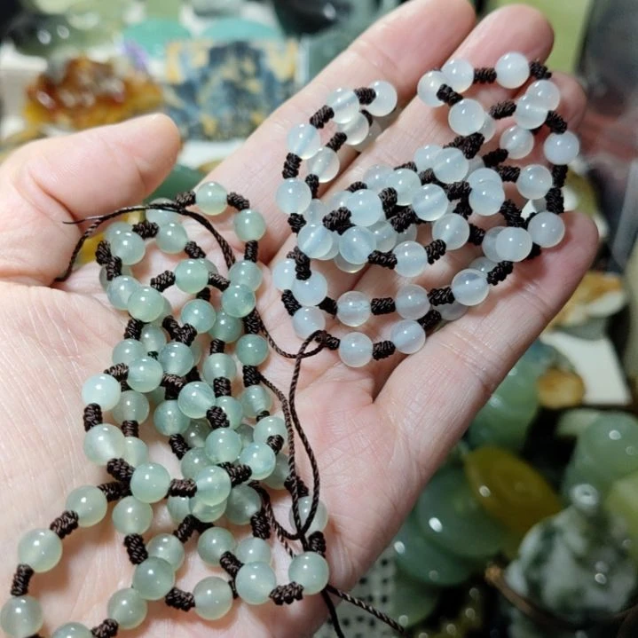 孟***平岫玉未镶嵌链子链子