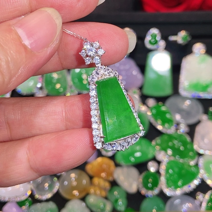 【闪购商品】颈饰未镶嵌翡翠天然翡翠