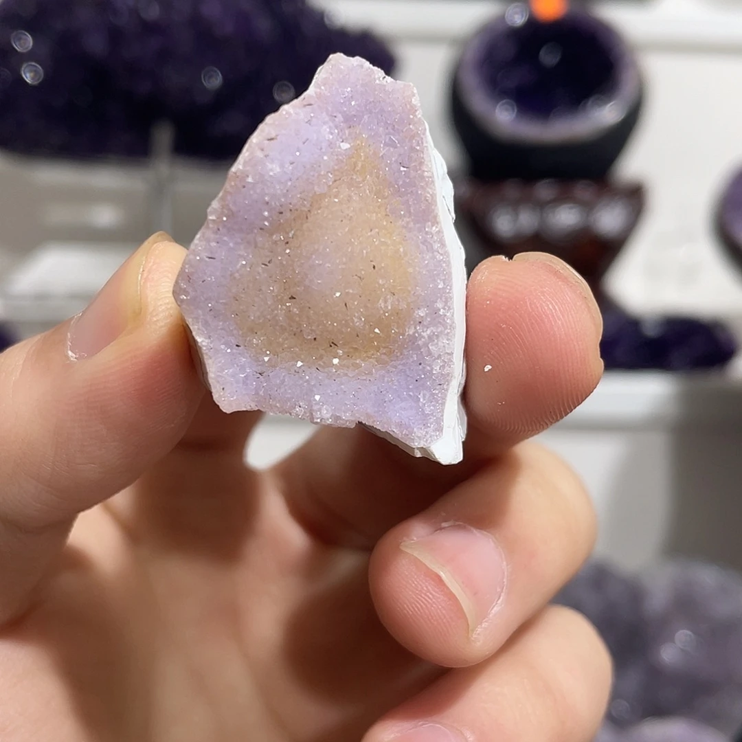 未镶嵌水晶大型摆件（非配饰）