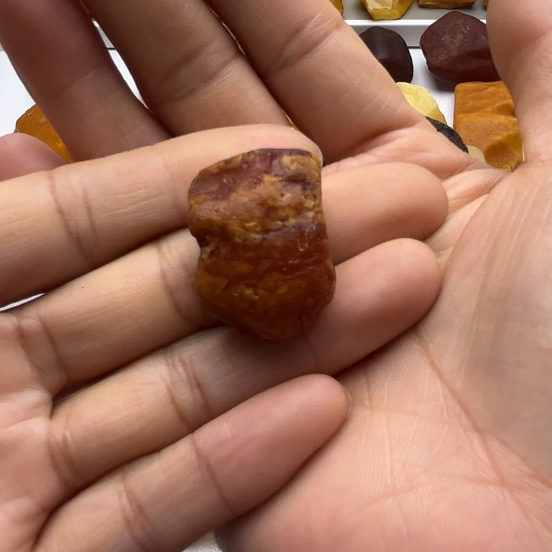 琥珀未镶嵌珠宝奇石蜜蜡定制蛋面手牌