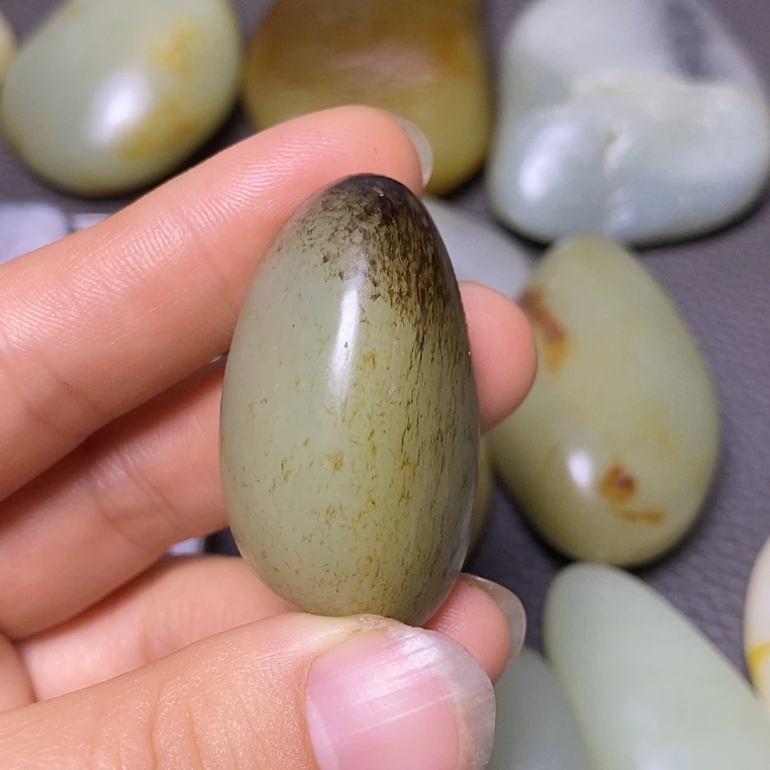 未镶嵌和田玉（糖玉）挂件