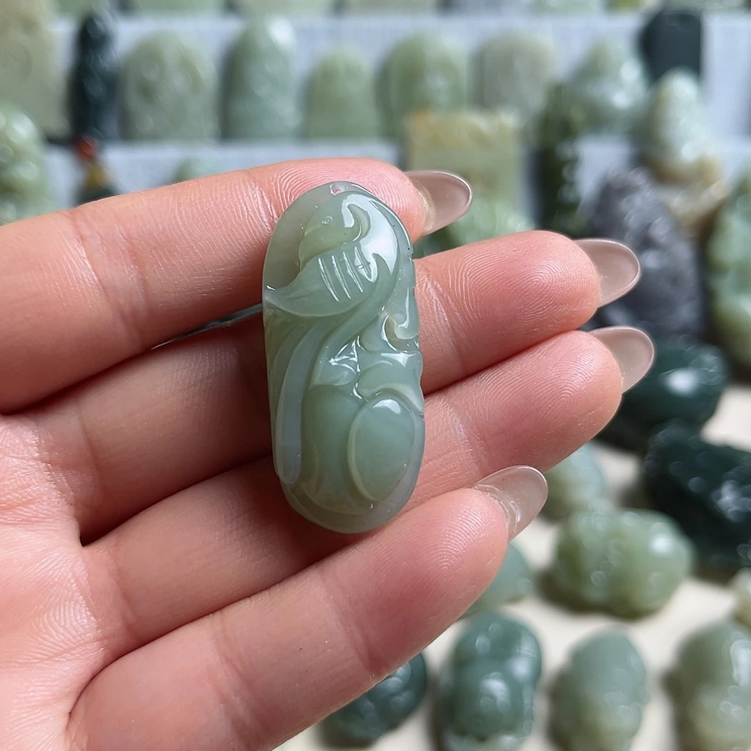 和田玉未镶嵌挂件