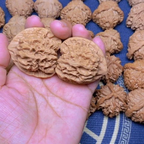 【闪购商品】吊坠文玩核桃帝王44