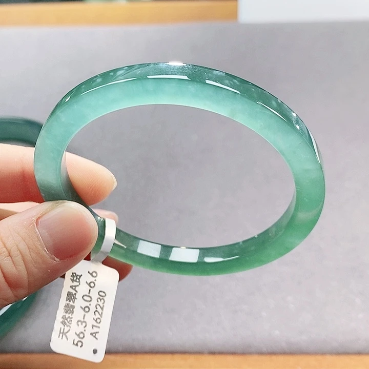 【闪购商品】翡翠手镯（圆镯）未镶嵌
