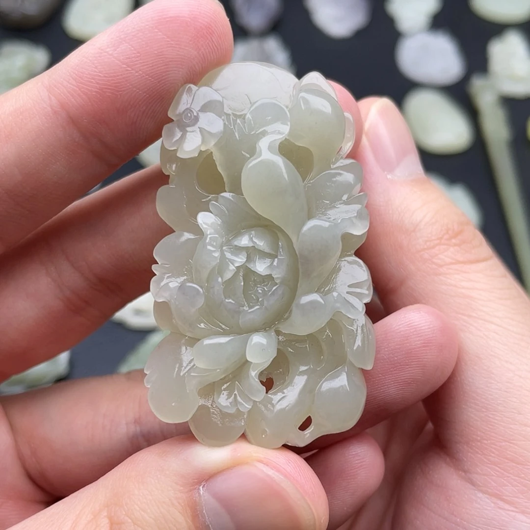 【闪购商品】颈饰未镶嵌和田玉
