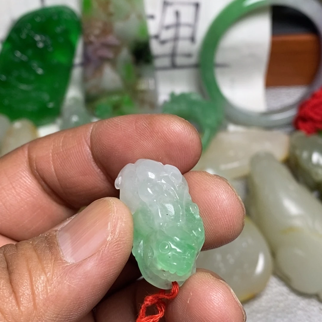 和田玉（糖玉）未镶嵌颈饰