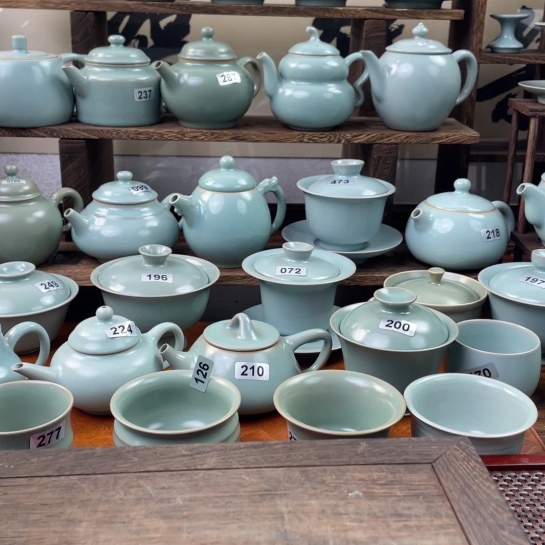 情***哥摆件微瑕079…………微瑕也有