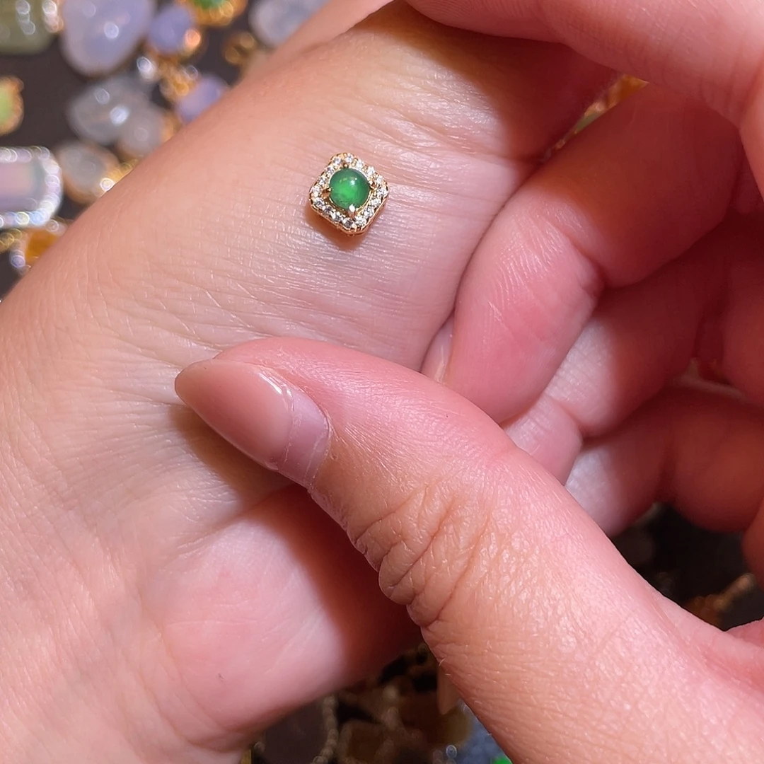 帅***才翡翠银S925镶嵌颈饰