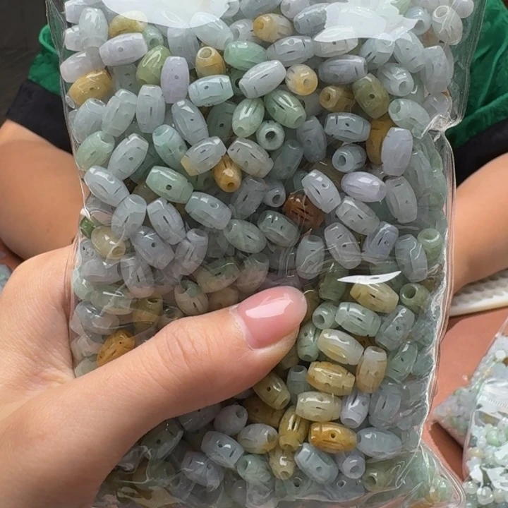 未镶嵌挂件翡翠福利1个，不包邮，拍一单邮费发货