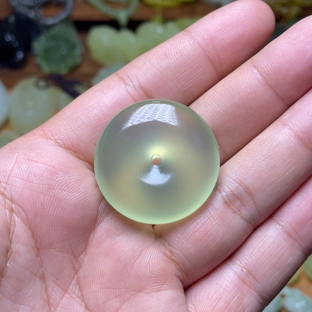 蛇纹石玉未镶嵌挂件