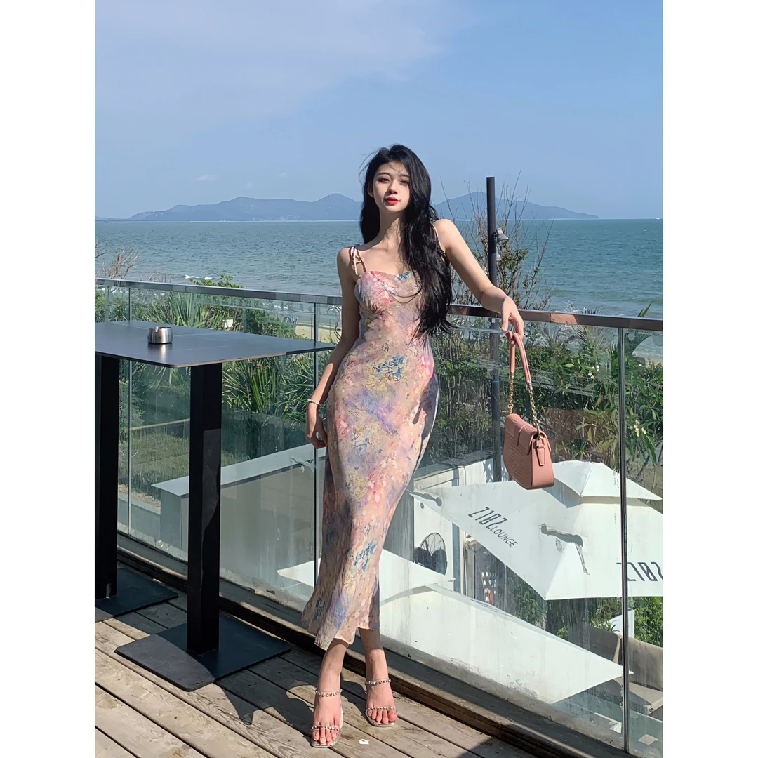 实拍~2025夏季新款温柔浪漫度假风五彩吊带收腰显瘦长裙+紫色开衫